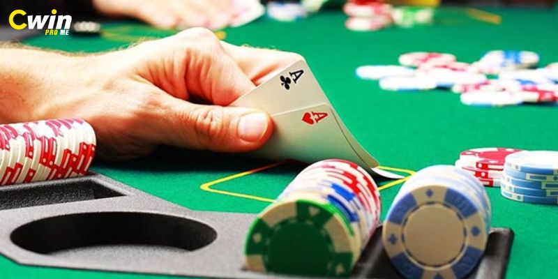 Xếp hạng các lá bài ảnh hưởng đến kết quả cuối cùng trong Poker